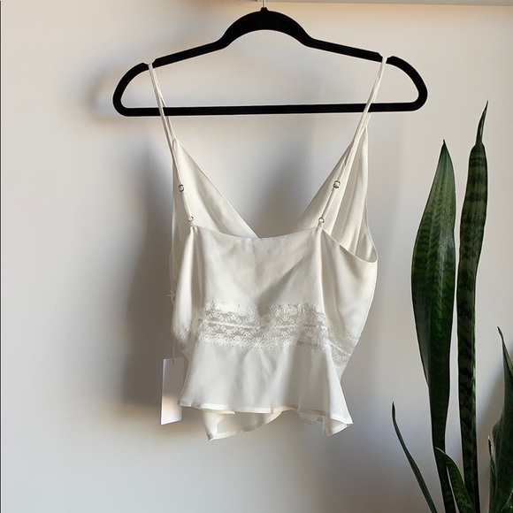 ❌[SOLD]❌🎉Host Pick🎉 NWT Reformation Penny Top - Picture 6 of 8